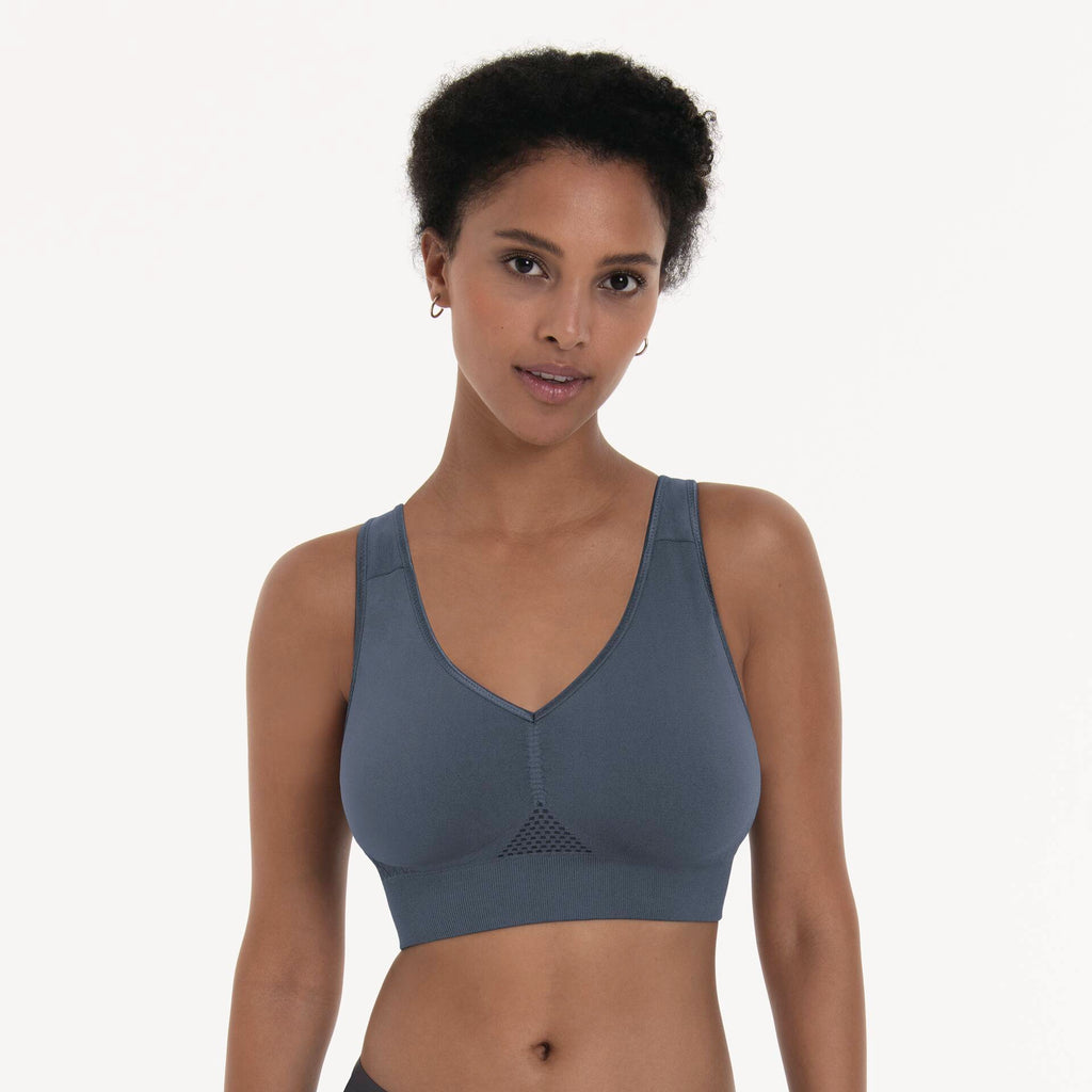 gid://shopify/Product/10741379072327_1