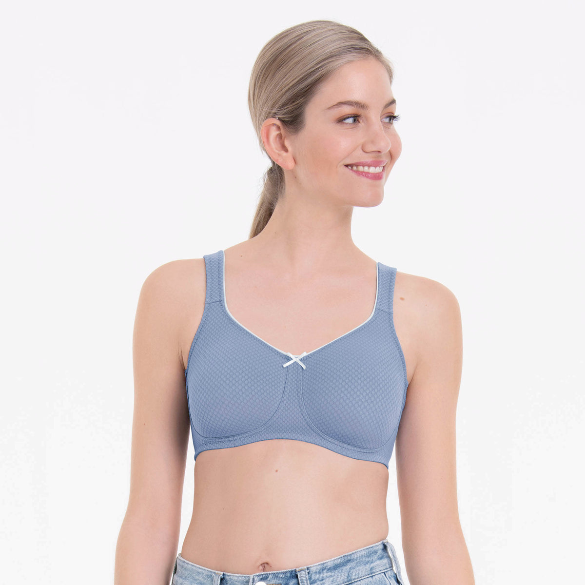 gid://shopify/Product/10757338562887_1